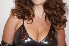 Poitrine : 100 D.  Ashley Graham